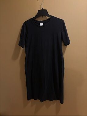 $3 SALE ⭐️⭐️Classic Black Crewneck T-Shirt Dress - Unbranded
